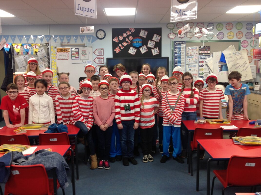 Image of I'm unsure of the collective noun of a group of Where's Wally