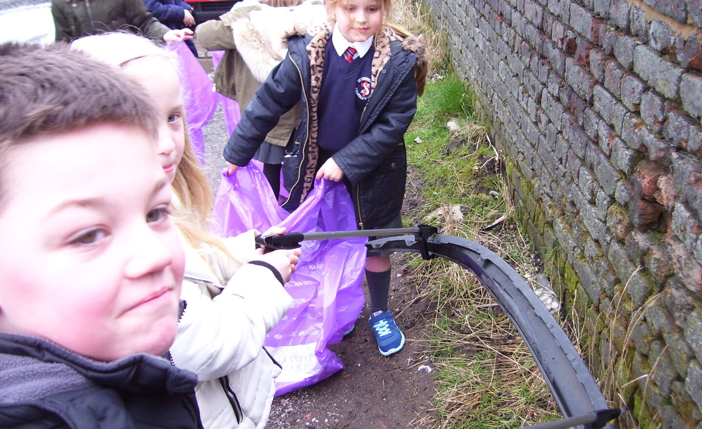 Image of Team Work with our trusty litter pickers!